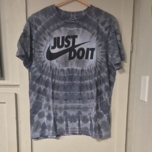 Nike Tie-Dye "Just Do It" Tee - Gray & White